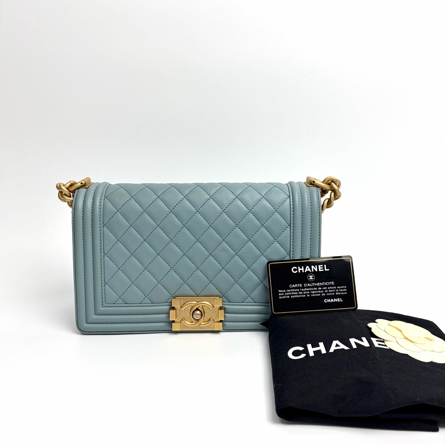 Pre-Owned Chanel Le Boy Medium, Blue Calfskin, Base Length 28cm, 25 Series,Year 2018, Serial N22201037