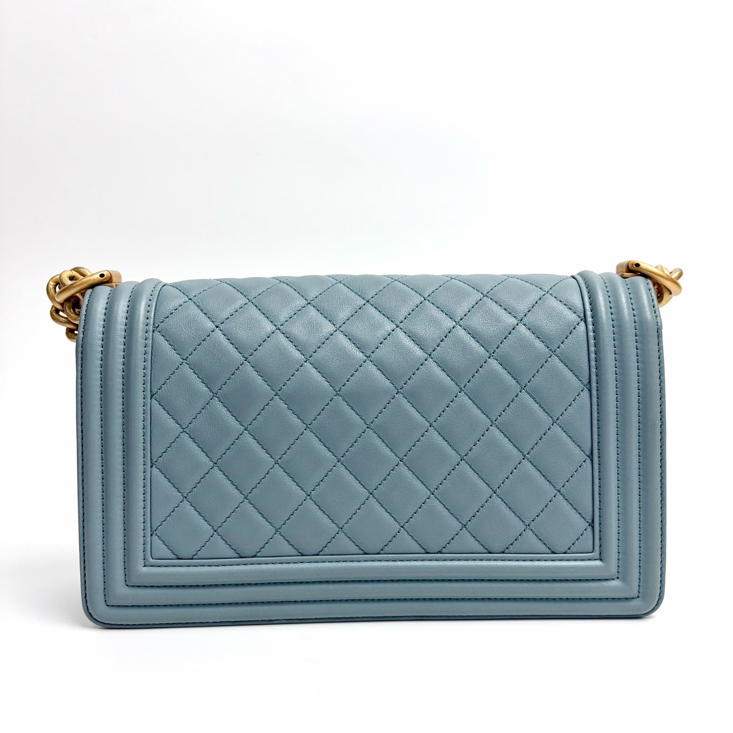 Pre-Owned Chanel Le Boy Medium, Blue Calfskin, Base Length 28cm, 25 Series,Year 2018, Serial N22201037