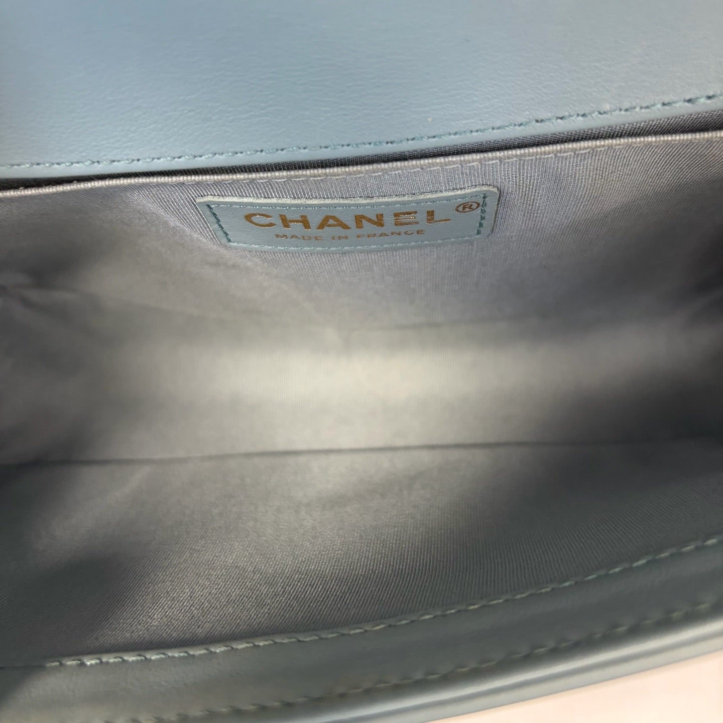 Pre-Owned Chanel Le Boy Medium, Blue Calfskin, Base Length 28cm, 25 Series,Year 2018, Serial N22201037