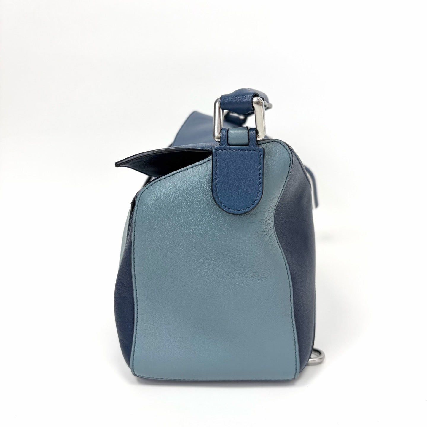 Pre-Owned LOEWE Puzzle Blue Color-block Series Model  N22356854