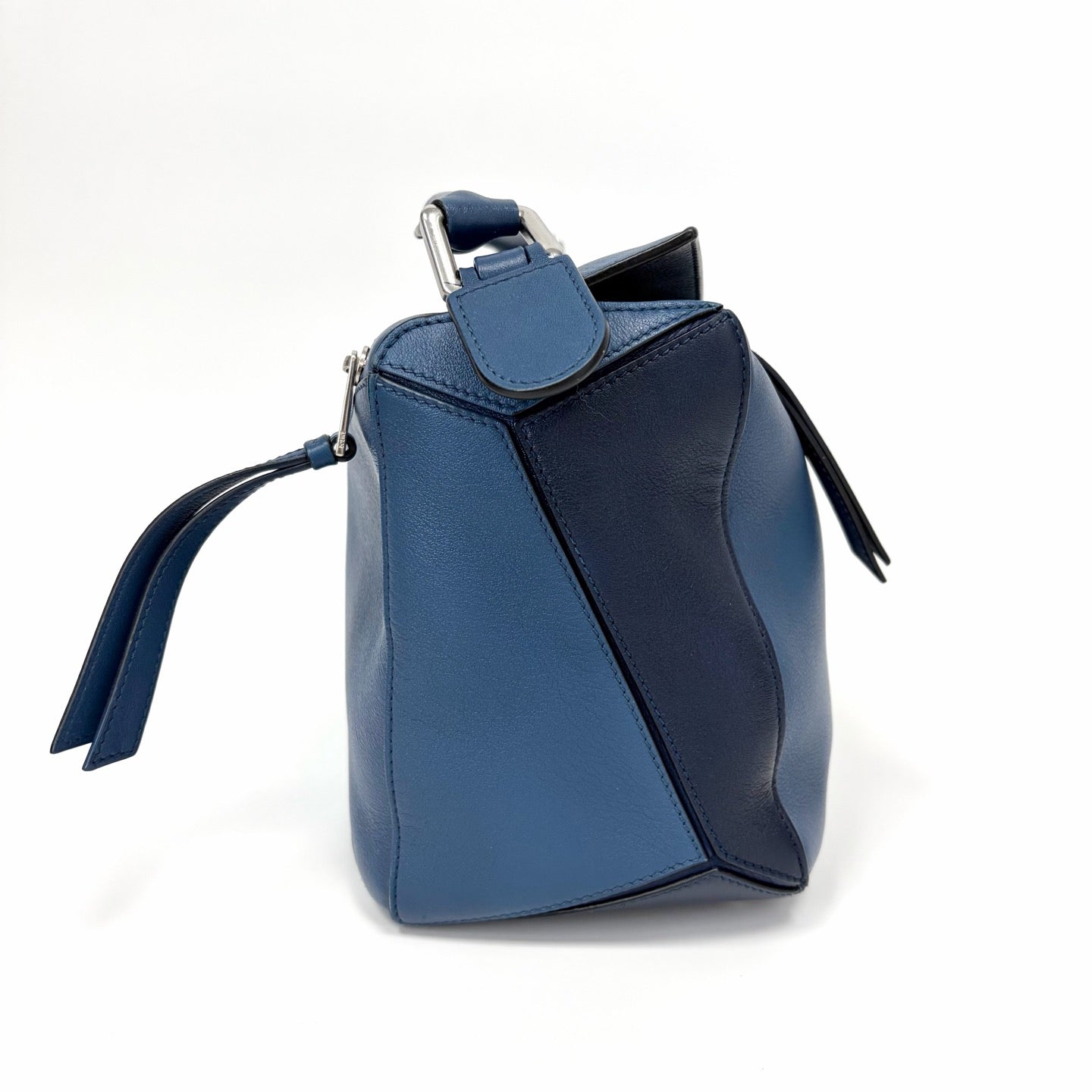 Pre-Owned LOEWE Puzzle Blue Color-block Series Model  N22356854