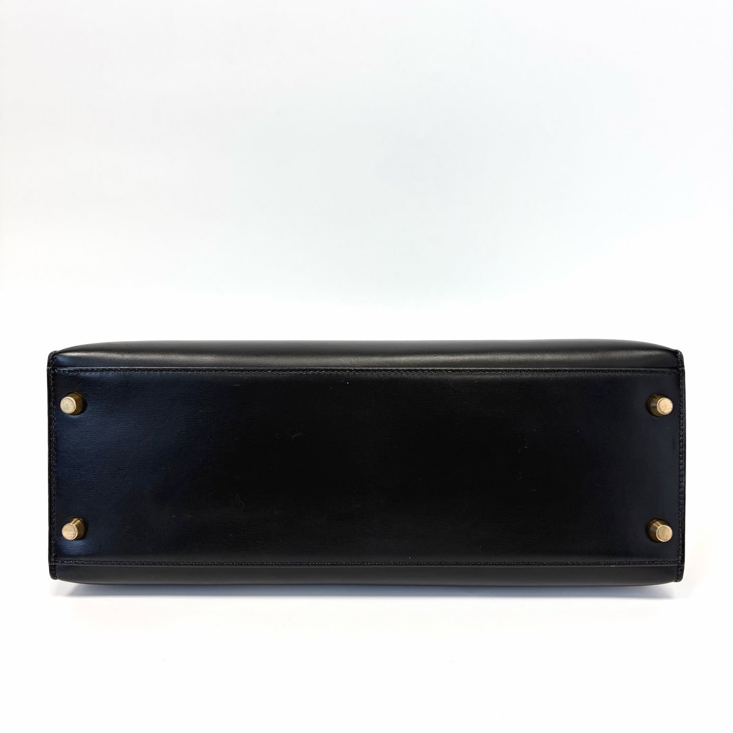 Pre-Owned Hermes Kelly Black Box Calfskin Gold Hardware A Stamp Late Year 1997 Length 32 N22216470