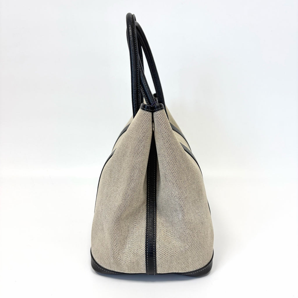 Pre-Owned Hermes Garden Party Canvas & Black Calfskin H Stamp Late Year 2004 Length 36 N22216324