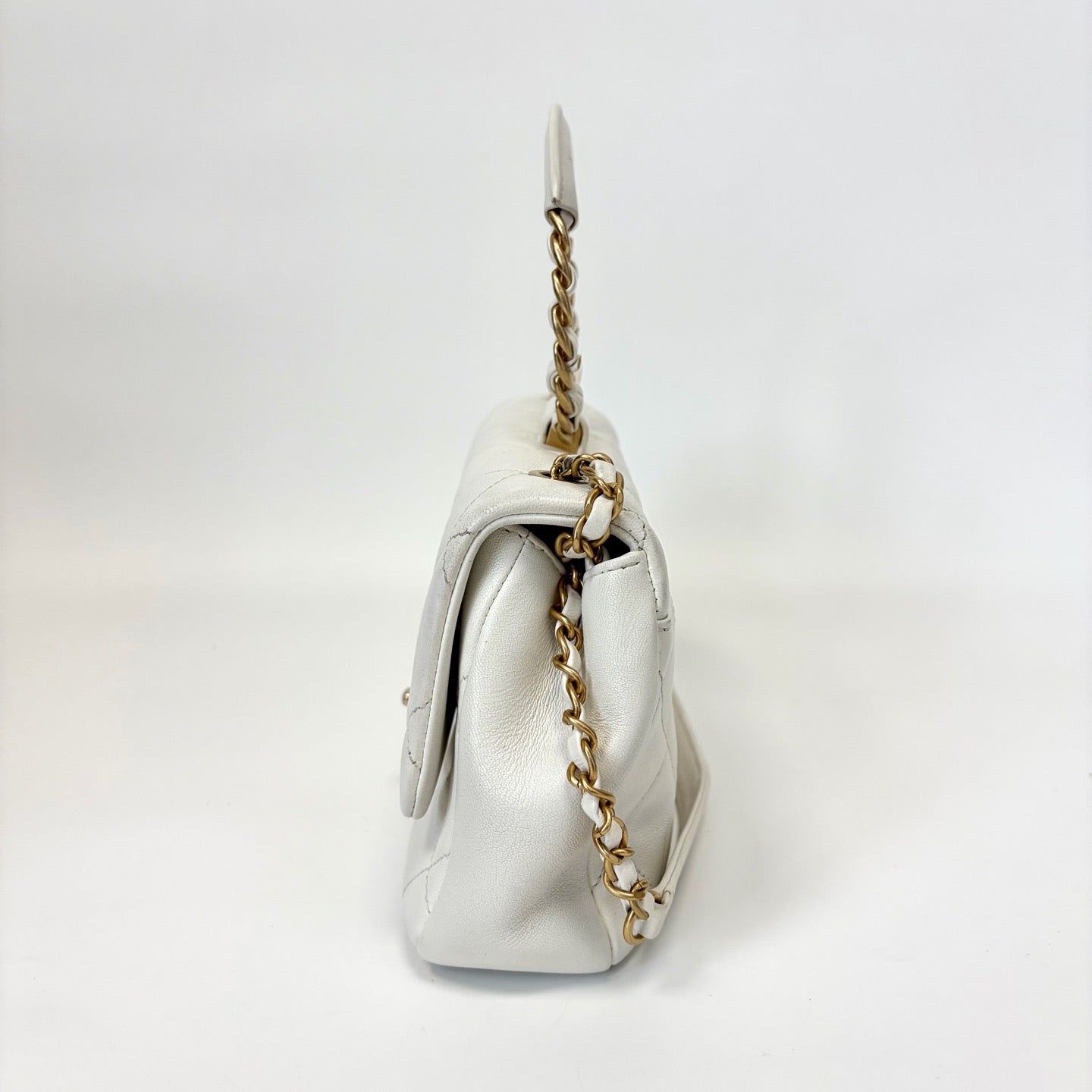 Pre-Owned Chanel White Lambskin Gold Hardware Circle Handle Medium CF Chain Bag Year2020 N22172017
