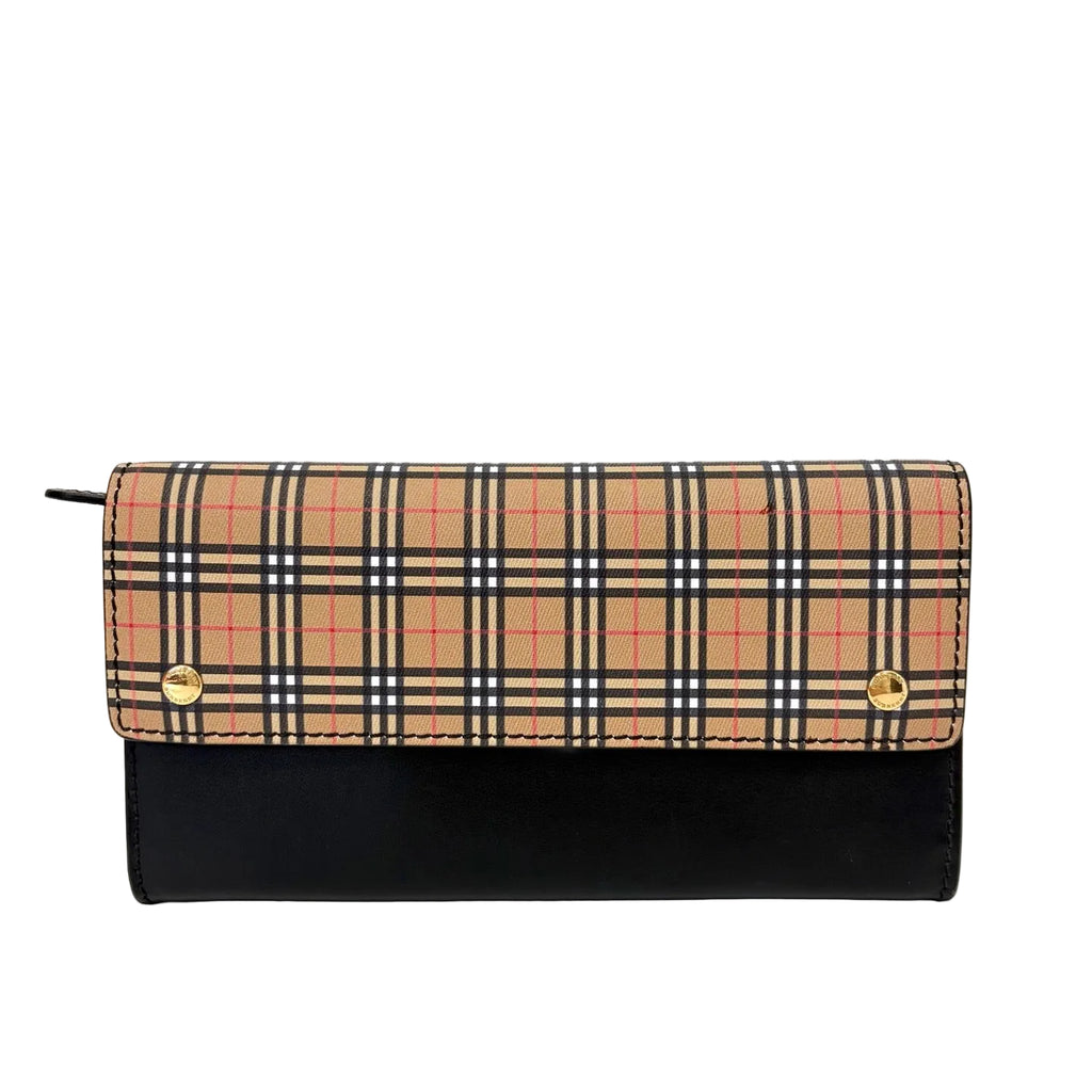 Pre-Owned Burberry Classic Check Long Flap Wallet N22356888