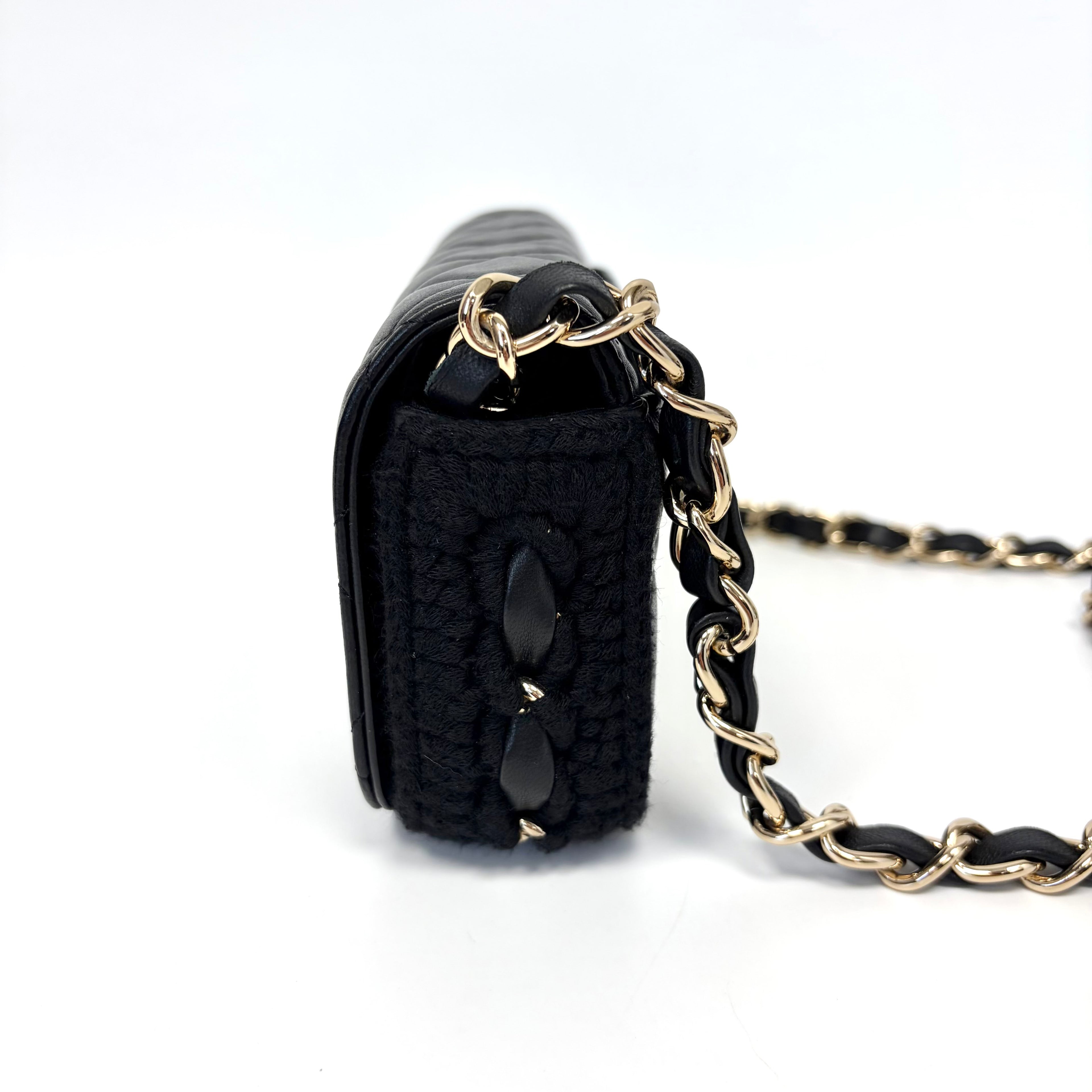 Pre-Owned Chanel Lambskin Splicing WOC Crossbody Bag Late Year2021 Length 16cm N22171901