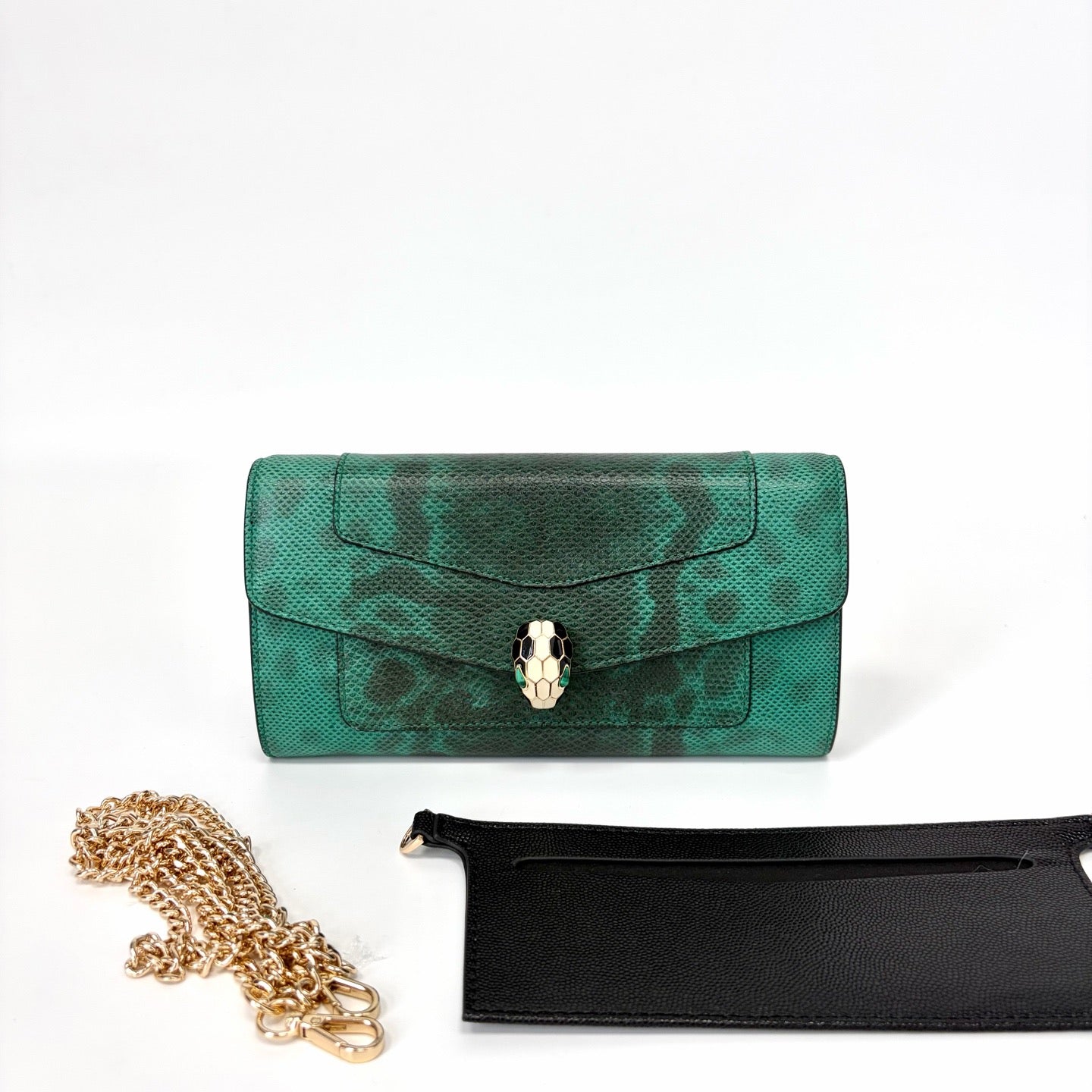Pre-Owned BVLGARI Serpenti Long Wallet Emerald Lizard Skin Year2015 Size 19*10cm N22102854