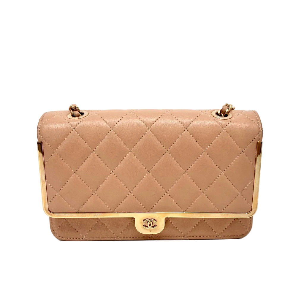 Pre-Owned Chanel Trendy CC Chain Bag Base Length 19 Chip Version N21910086