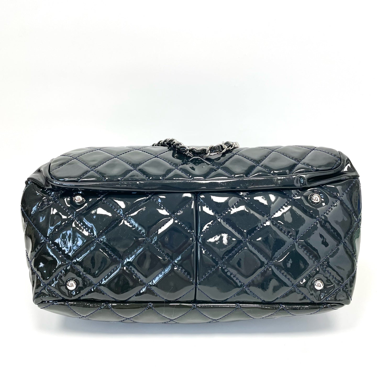 Pre-Owned Chanel Quilted Patent Leather Tote Bag 13 Series Year2011 Base Length 34 N22061185
