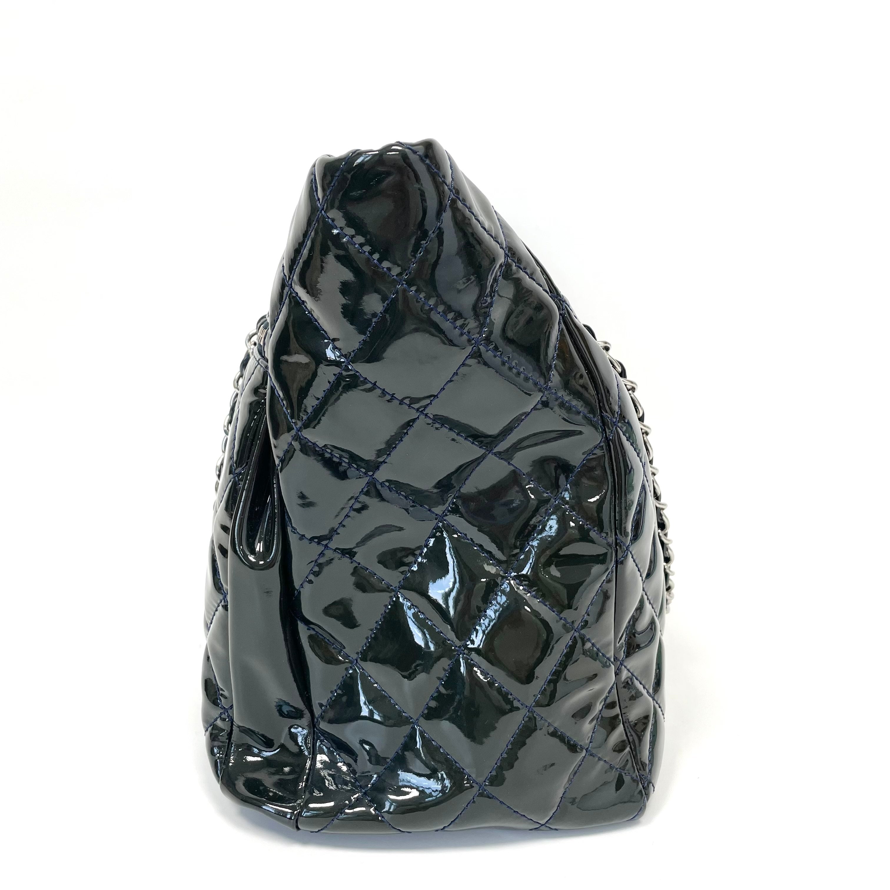 Pre-Owned Chanel Quilted Patent Leather Tote Bag 13 Series Year2011 Base Length 34 N22061185