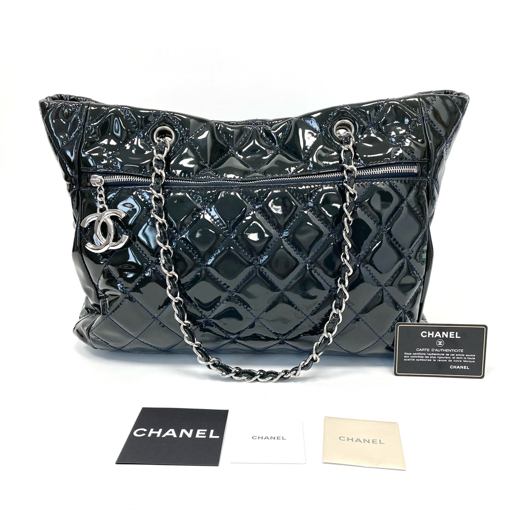 Pre-Owned Chanel Quilted Patent Leather Tote Bag 13 Series Year2011 Base Length 34 N22061185