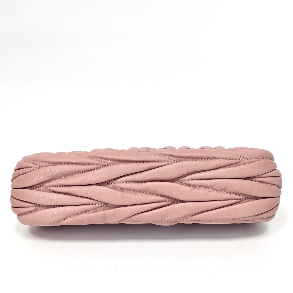 Pre-Owned Miu Miu Pink Ruched Sheepskin Clutch Chip Version Base Length 21 N22011543