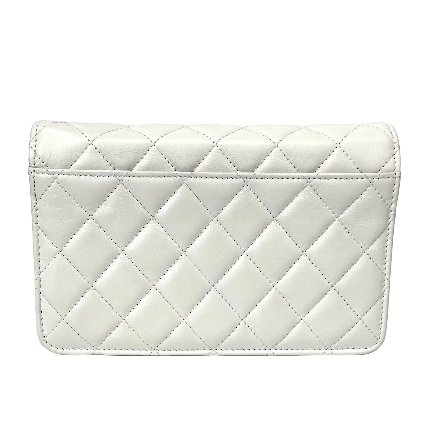 Pre-Owned Chanel Letter WOC Chain Bag White Quilted Calfskin Base Length 24 Year2020 N21917111