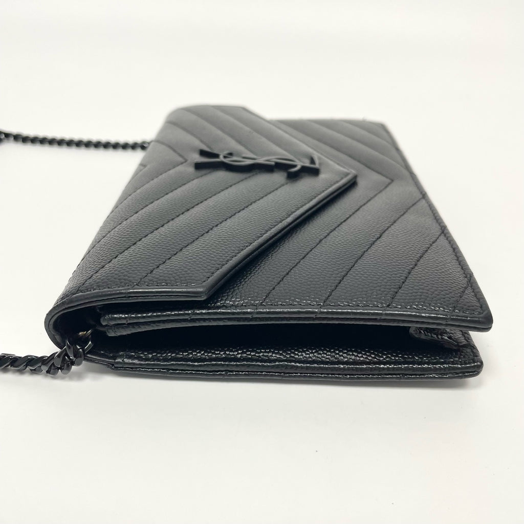 Pre-Owned YSL Chain Envelope Bag Black Base Length 19 N21978908