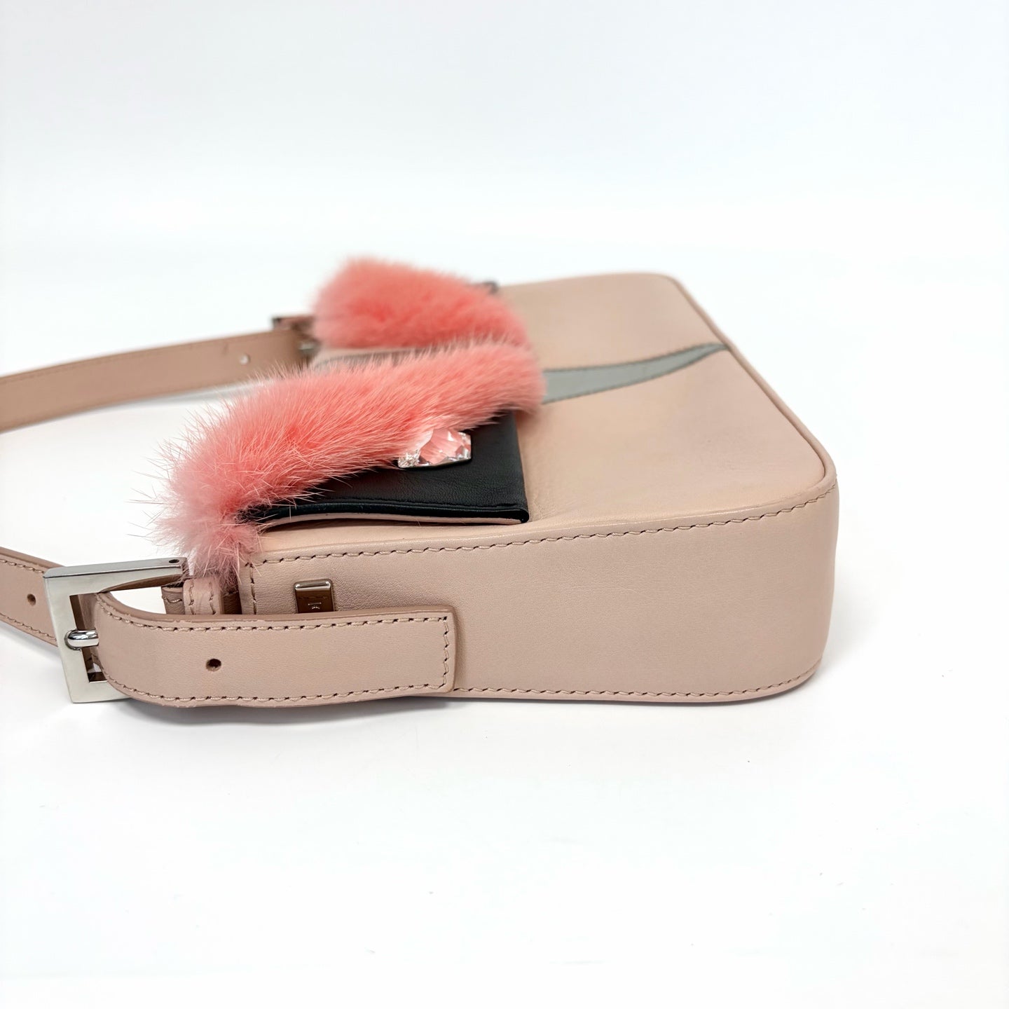 Pre-Owned Fendi Monster Baguette Vintage Underarm Bag Base Length 27 Year2016 N22425331