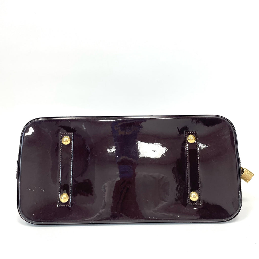Pre-Owned Louis Vuitton Alma Monogram Vernis Deep Cherry Red Shell Bag Base Length 38 Year2010 N22419828