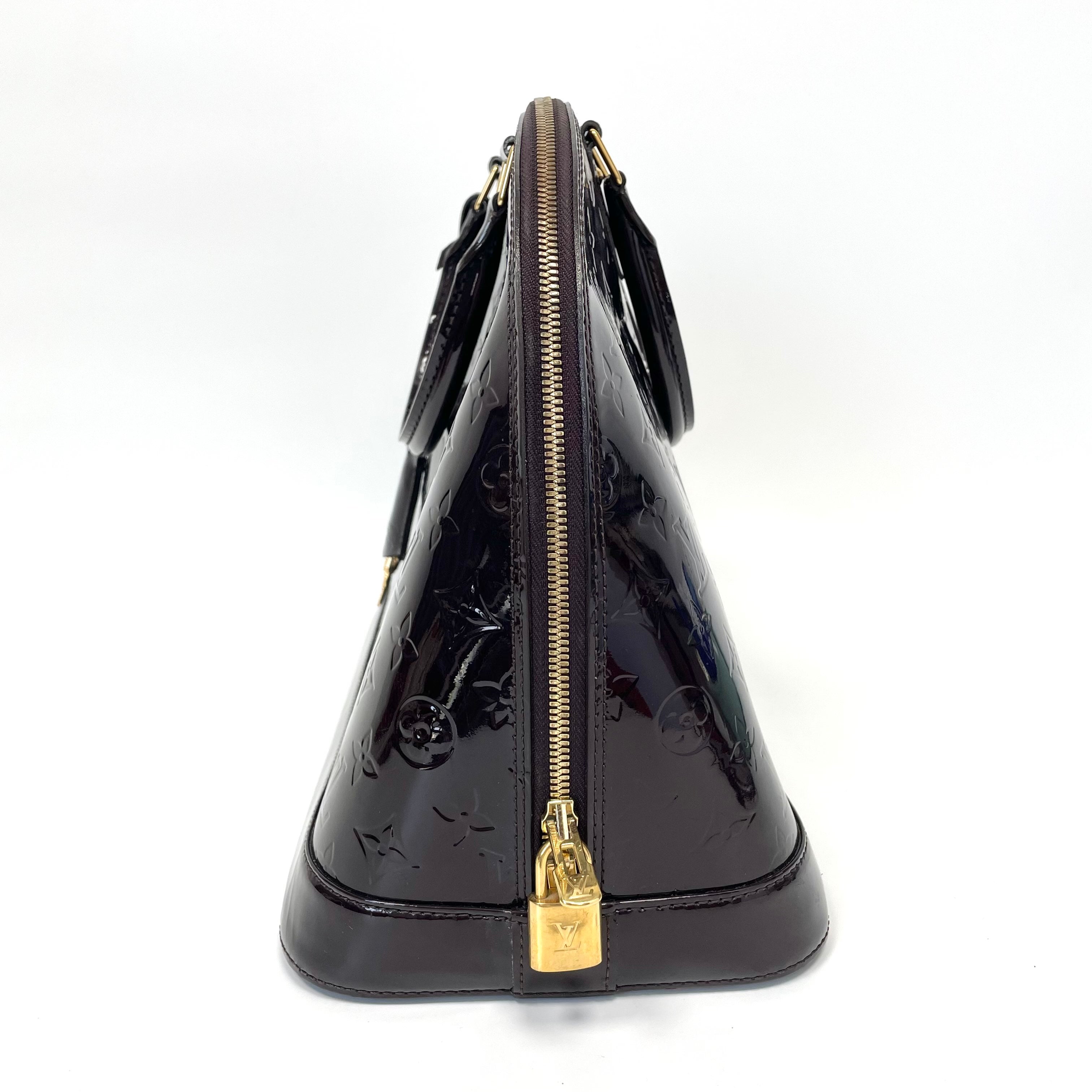 Pre-Owned Louis Vuitton Alma Monogram Vernis Deep Cherry Red Shell Bag Base Length 38 Year2010 N22419828